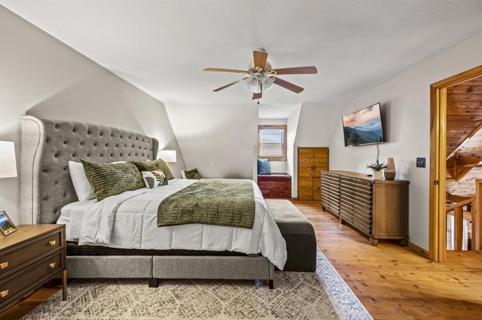 Hidden Star Hideaway-Blackberry Farm-Smoky Mtn Nat Park-Hot Tub- Fire Pit- Fenced Yard- Pet Friendly Walland Bagian luar foto